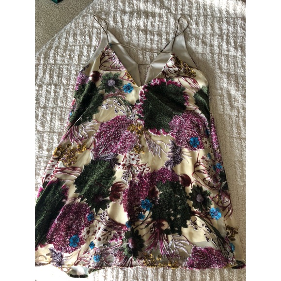 NWT Audrey Brooklyn Floral Velvet Dress - Picture 6 of 6